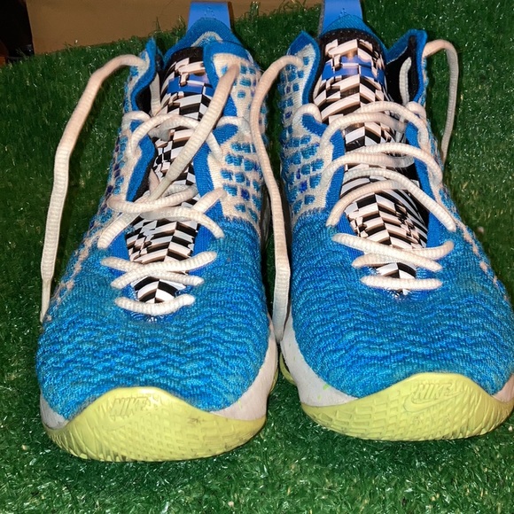 Lebrons - Picture 5 of 7